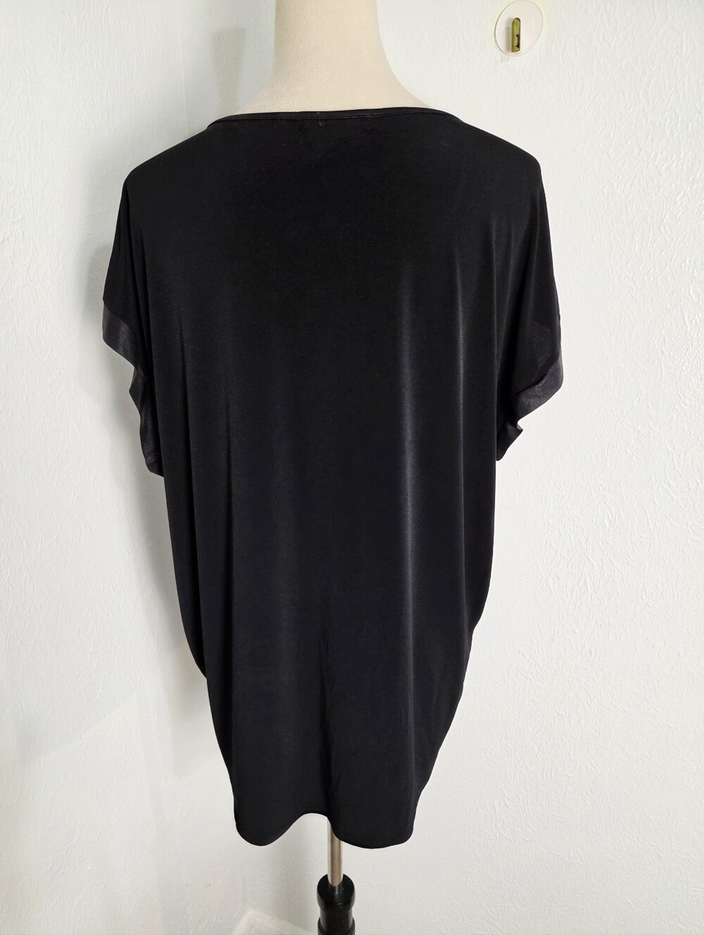Style & Co. Black Top with Blue & Multicolor Scenic Print on the Front, Size XL - Picture 7 of 8